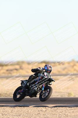 media/Dec-07-2025-CVMA (Sun) [[3e7d2de5dc]]/Race 17-Amateur Formula Middleweight/